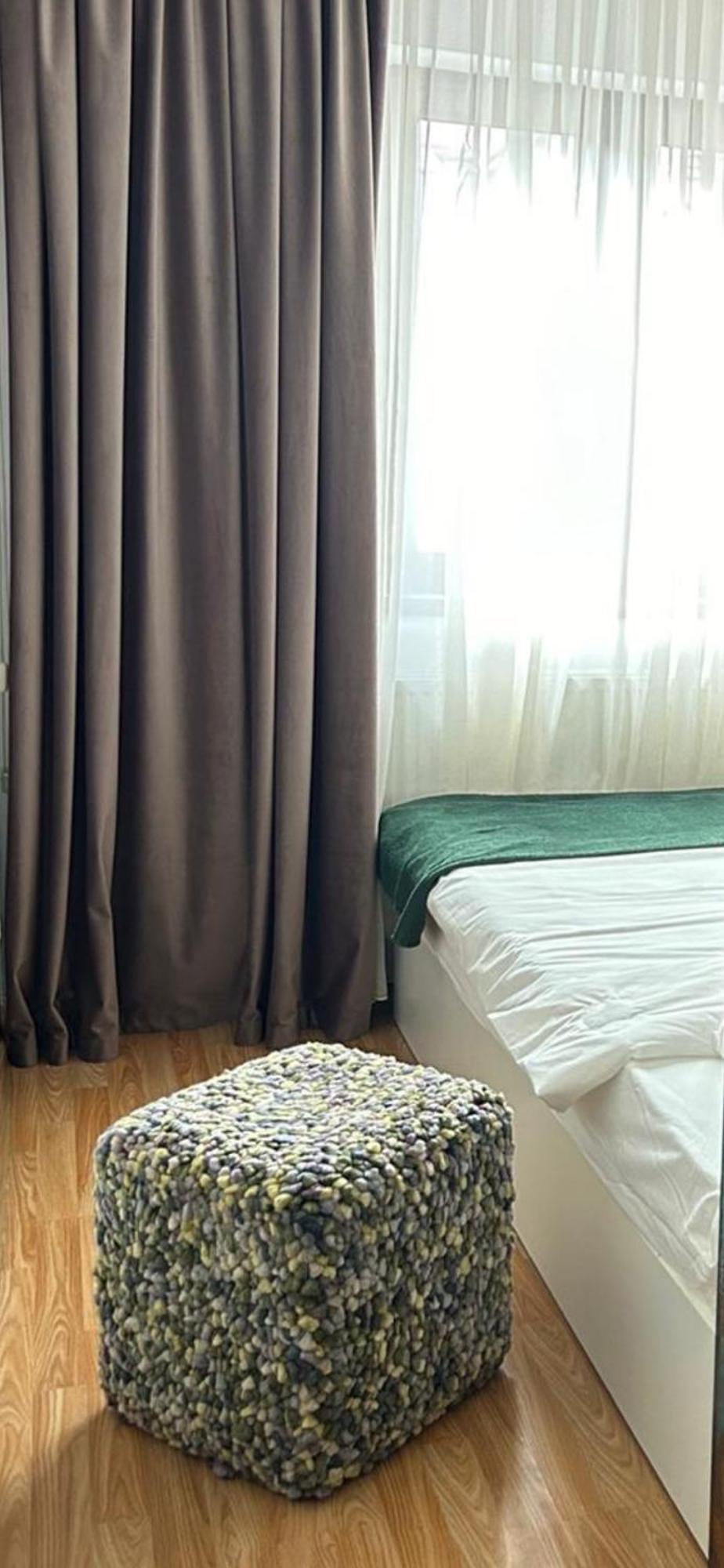 Luxury Studio Ploiesti Luaran gambar